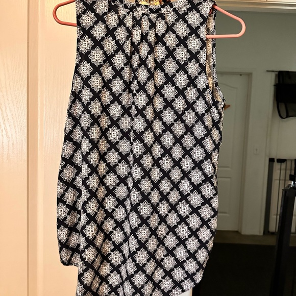 Basic Editions sleeveless top - Picture 5 of 6